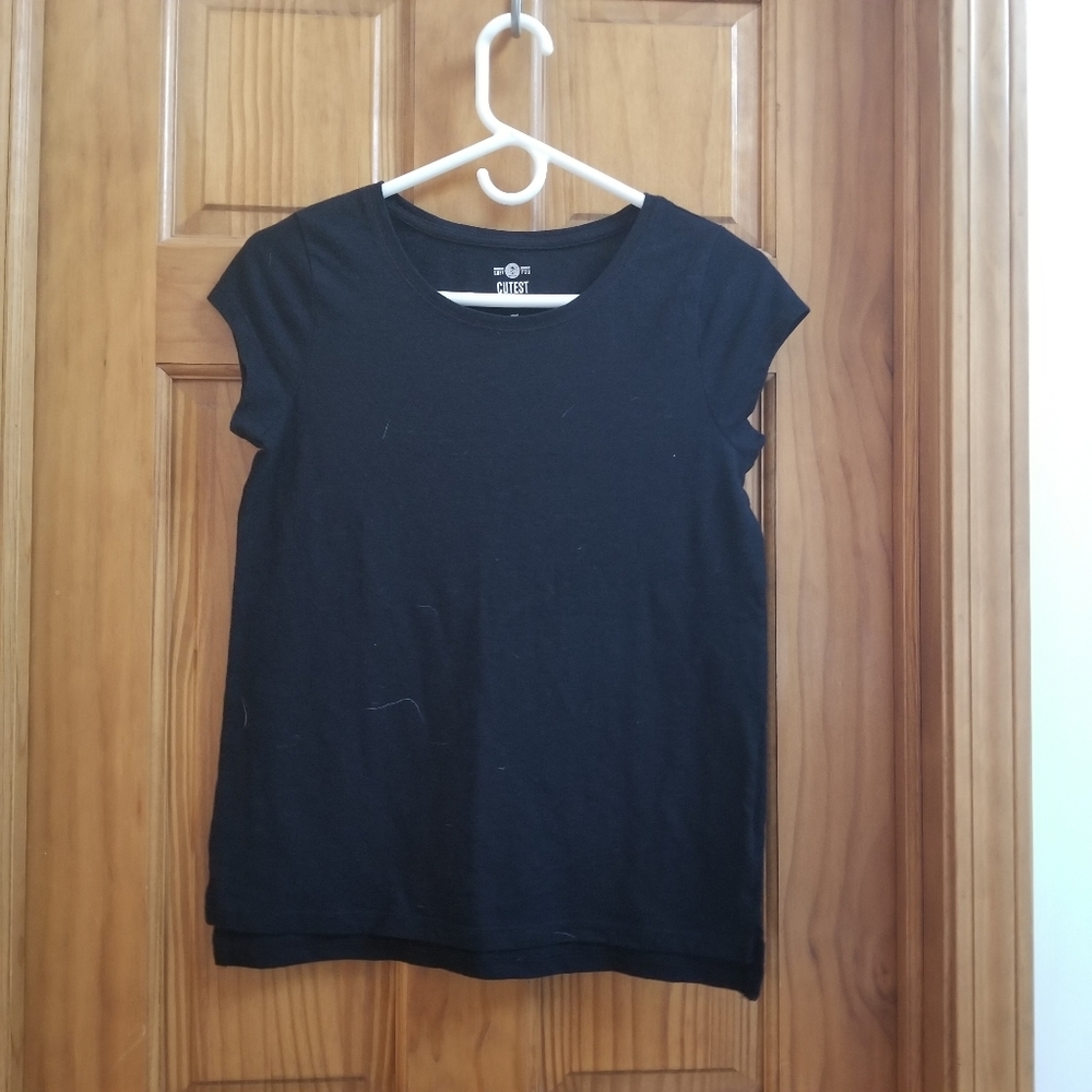 Black Tee